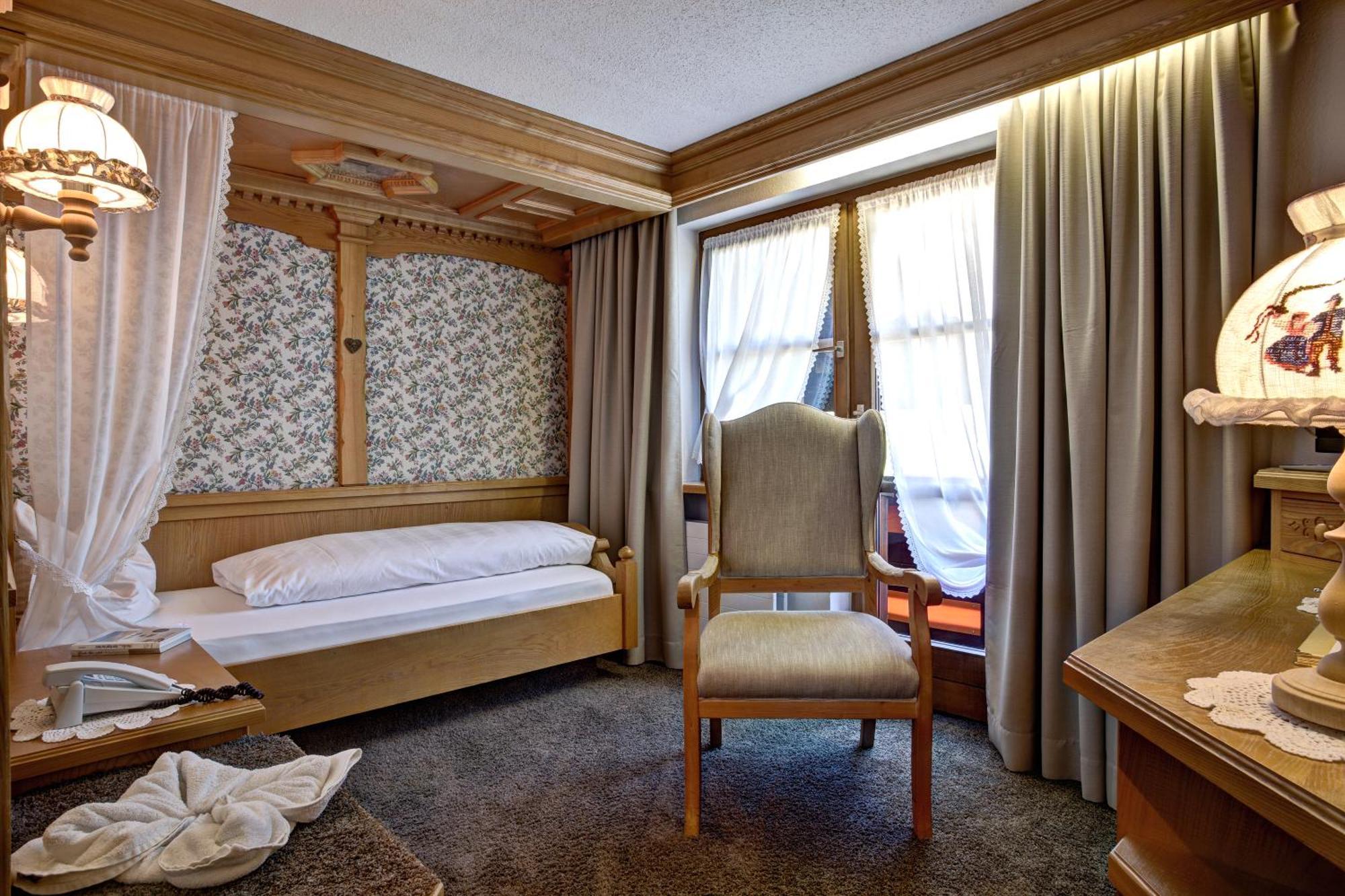 Hotel Gemma- Adults Only Hirschegg  Zimmer foto